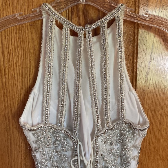 Sherri Hill White/Silver Detailed Beading Short Homecoming Dress - Picture 3 of 6